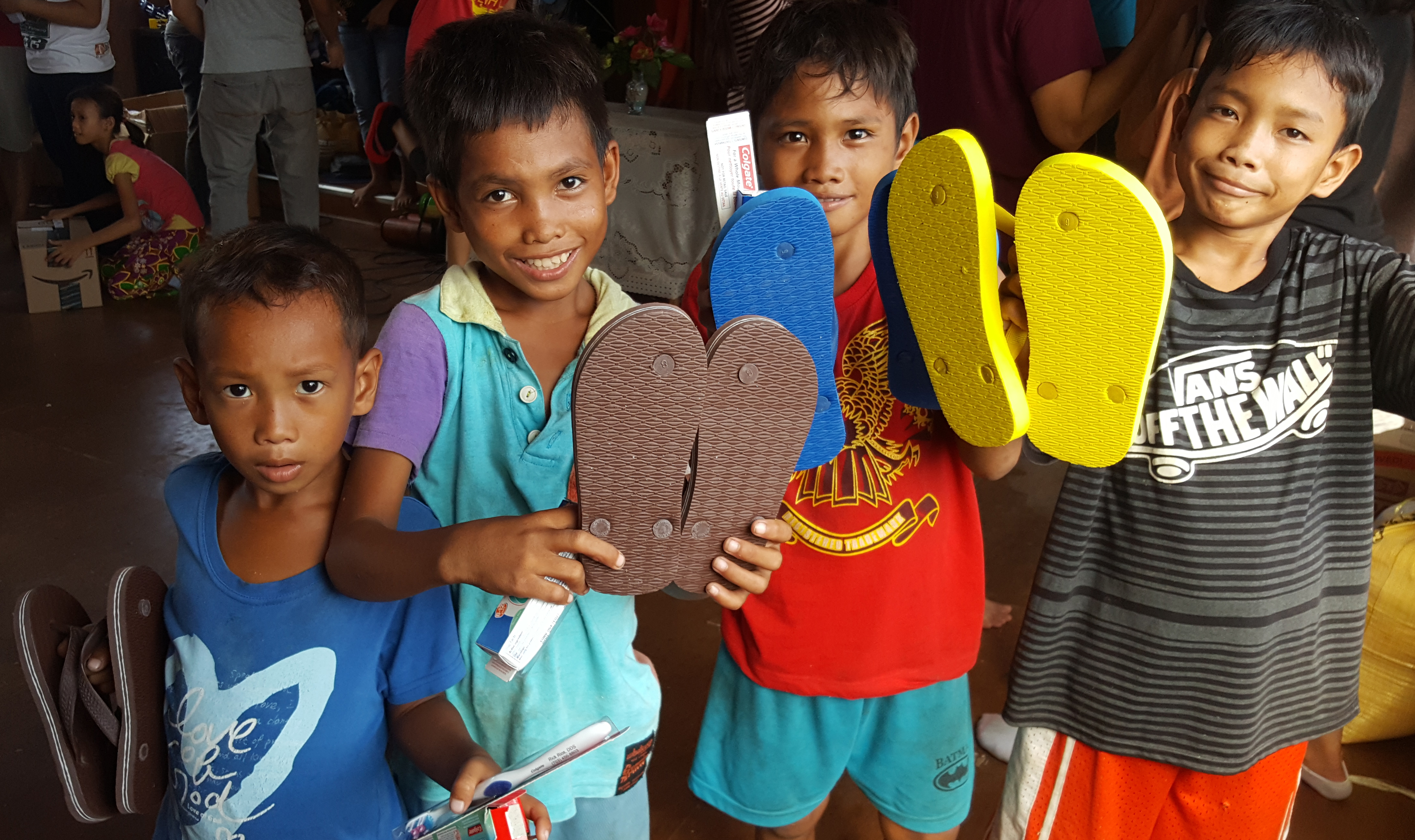 Flip flop distribution by IVCF Visayas to Badjao Community in Cebu, Philippines